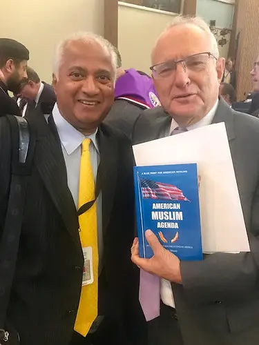 Dr. Mike Ghouse sharing American Muslim Agenda at a public gathering